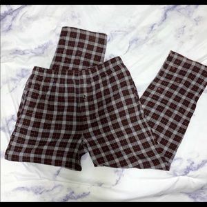 Men’s plaid pajamas.